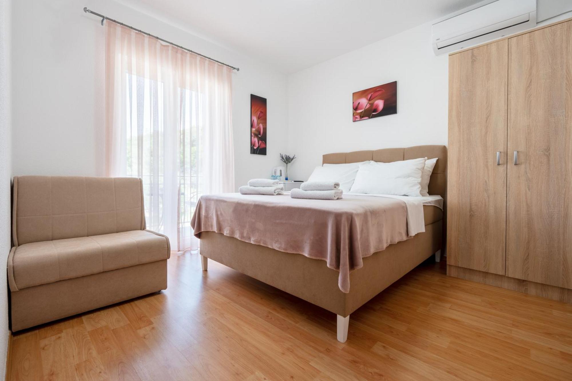 Apartments Glorija Neum Rom bilde