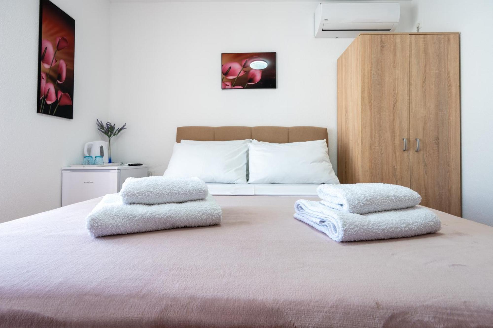 Apartments Glorija Neum Rom bilde